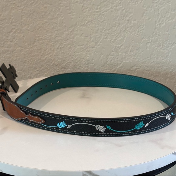 Catchfly ArrowEmbroidery Girls Size Large Belt NWT - Picture 2 of 11